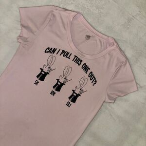 Alo Womens Small Light Pink Running Hat Trick Magic Black Graphic Shirt STAIN